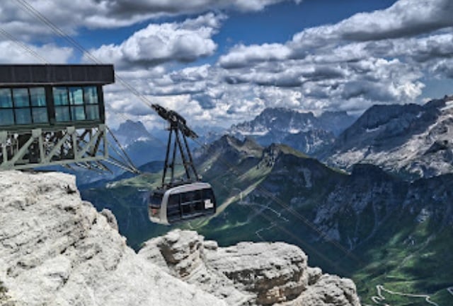 Sass Pordoi Mountain cable car