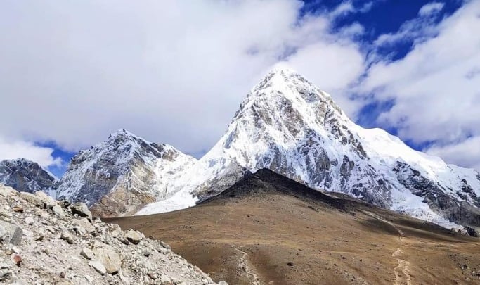 Pumori Mountain