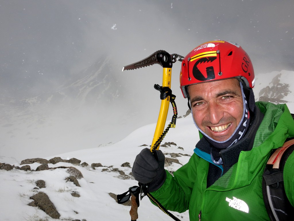 Tunç Fındık's Oxygen-Free Ascent of Everest