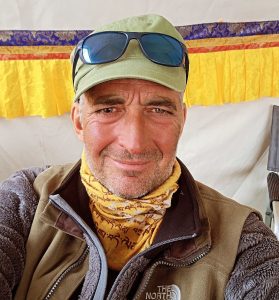 Tunç Fındık Reaches Everest Summit for the 3rd Time!